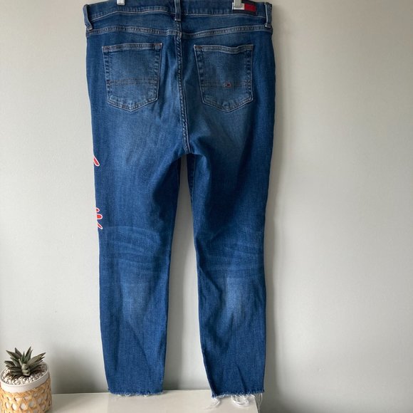 TOMMY HILFIGER 90s High Rise Curve Jeans with print 14 - Picture 10 of 16